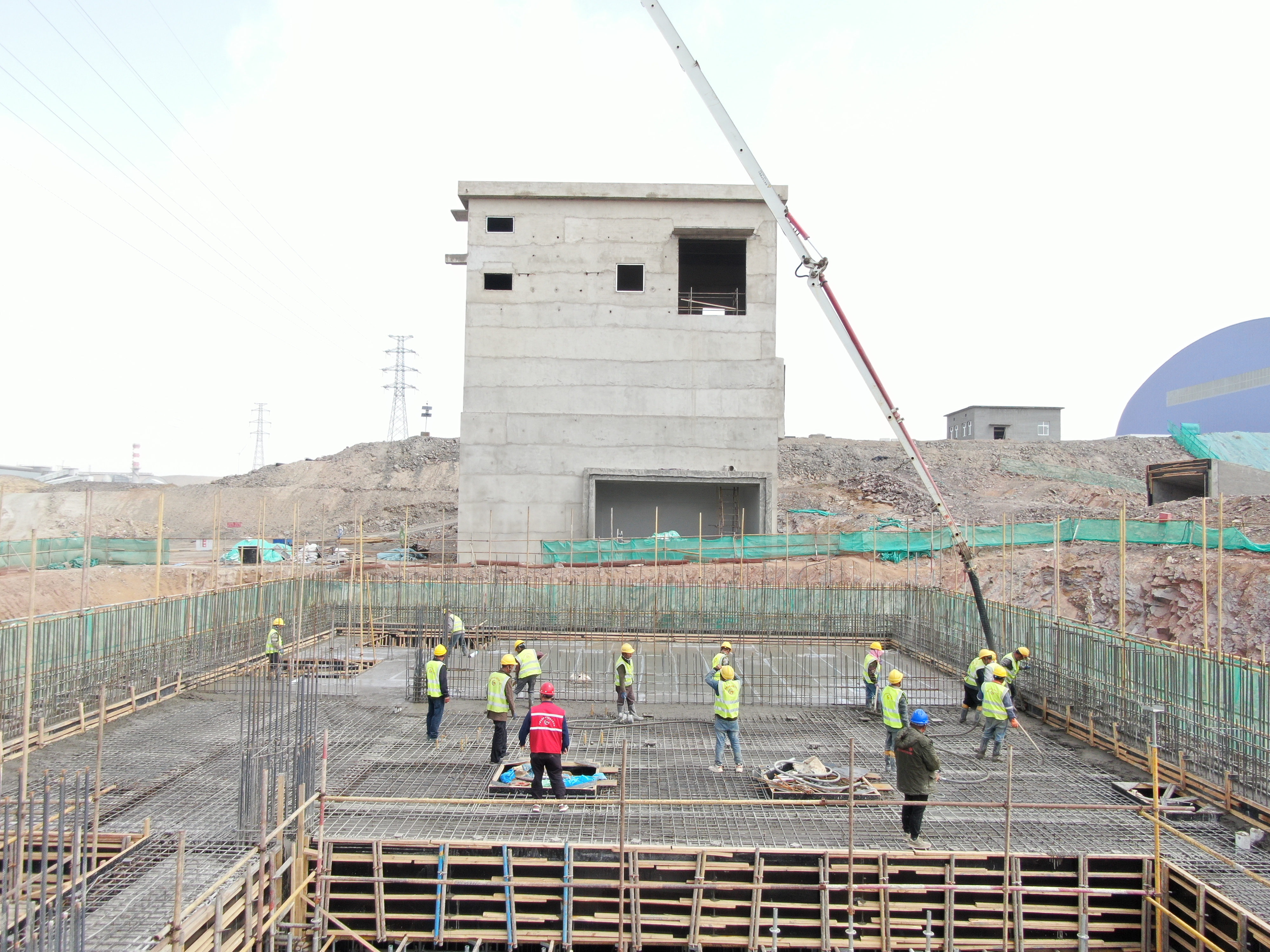 【工程前沿】项目建设大干快上 奋力跑出“加速度”