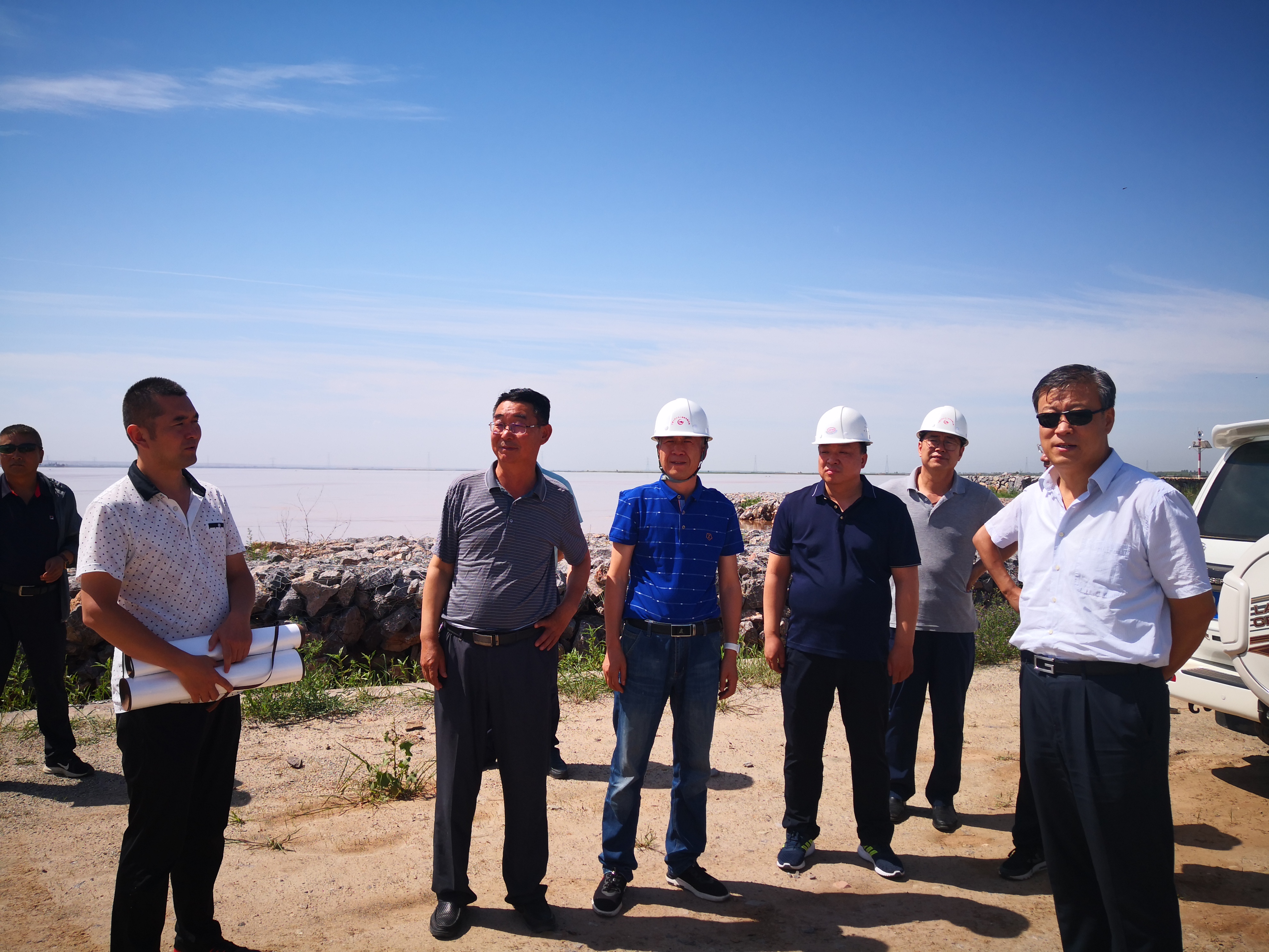 自治区水利厅厅长白耀华调研黄河四排口河道整治工程